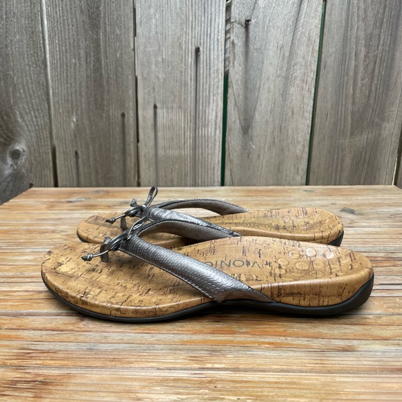 Vionic Bella Metallic Silver Thong Sandal Womens Size 8 - Picture 6 of 16
